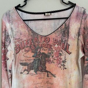 Yukiko Pink Floral 'Buffalo Bill' Graphic V-Neck Long Sleeve Top